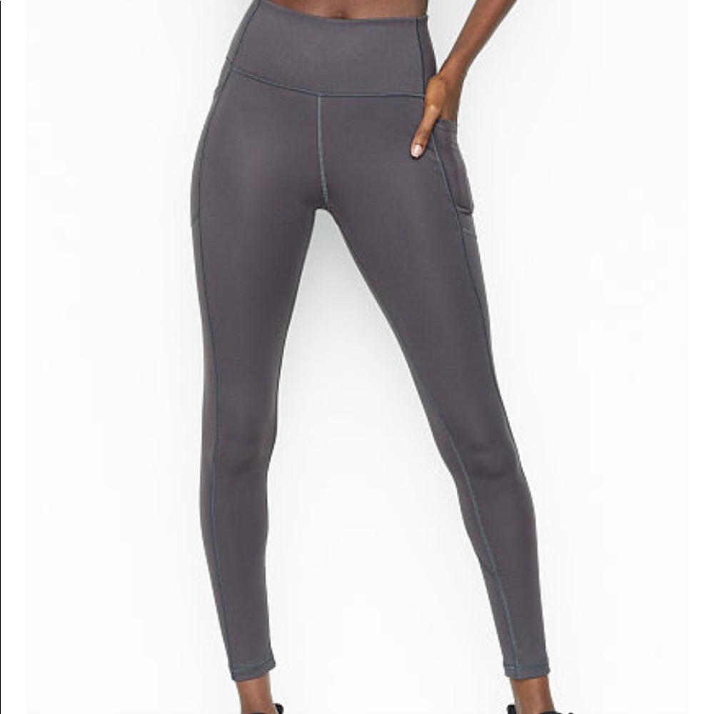Victoria’s Secret Incredible Essential Legging